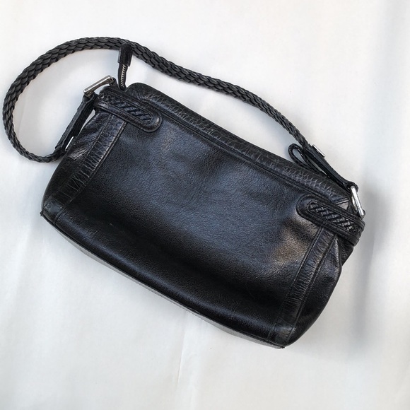 𝅺Brighton black leather square classic shoulder bag. - Picture 6 of 12